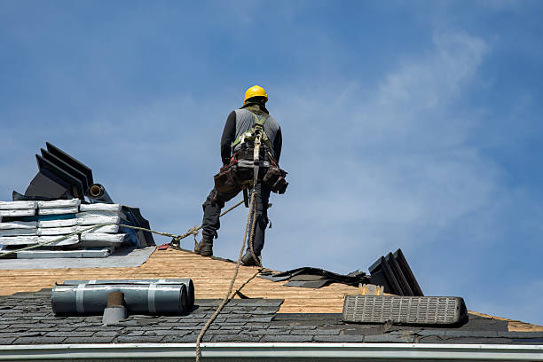 Professional Roof Repair technician working in Bremen, IN